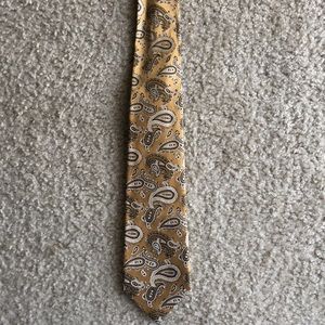 Gold and Black Paisley Tie (100% Silk)